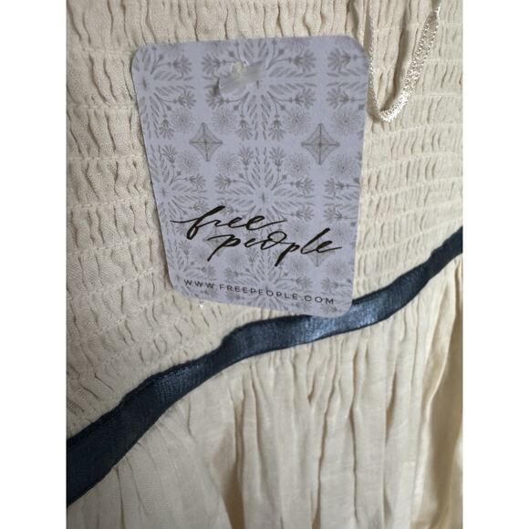 Free People Nightingale Women's SIze xs-s Tea/Navy MIDI Dress NWT - Picture 2 of 4